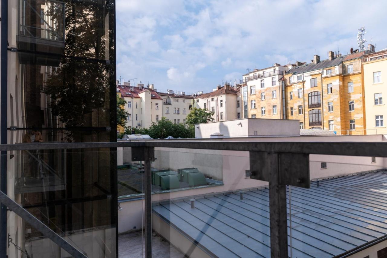 Designed Apartment Next To Vaclav Square With Terrace And Private Garage Прага Экстерьер фото